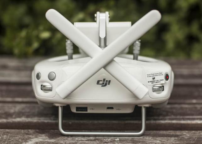 DJI Phantom 4 Review phantom4 afstandsbediening