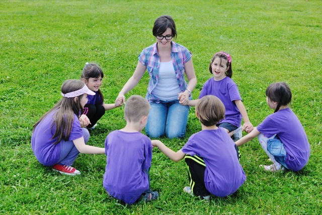 voorschoolse-kinderen-spelen-spel