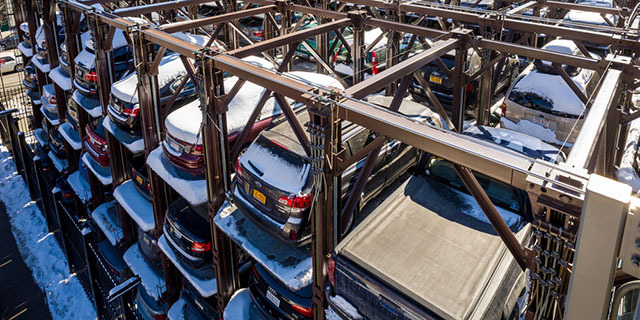 zelfrijdende-auto's-banen-parkeren