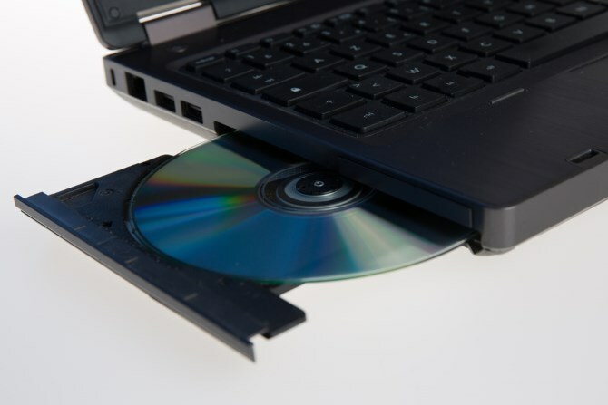 Hoe spellen te spelen zonder cd met behulp van No-CD Cracks muo gaming nocdcracks dvddrive