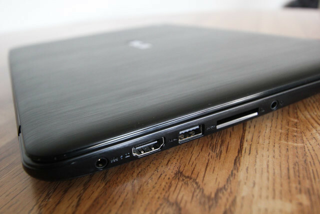 asus chromebook c300 - poorten