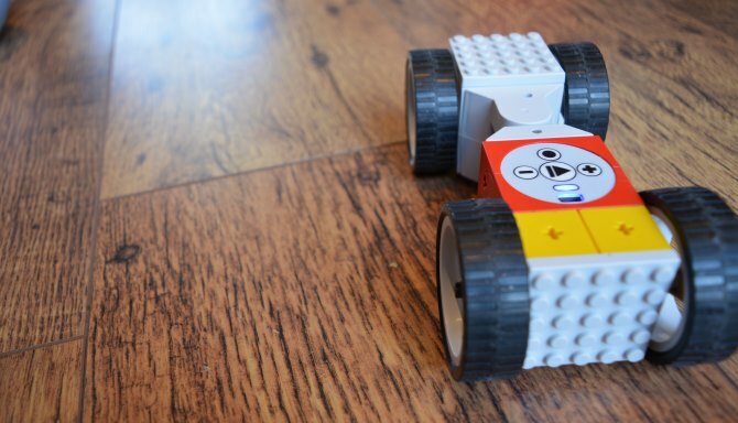 Tinkerbots auto