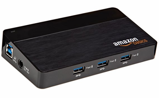 10 AmazonBasics Tech-producten die eigenlijk best goed zijn amazon basics usb-hub