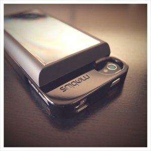 Eton Mobius Zonnepaneel iPhone 4 Case Review en Giveaway eton mobius review