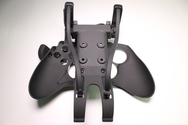 Avenger Elite Defcon F4 Review en Giveaway avenger elite defcon f4 xbox controller review 5