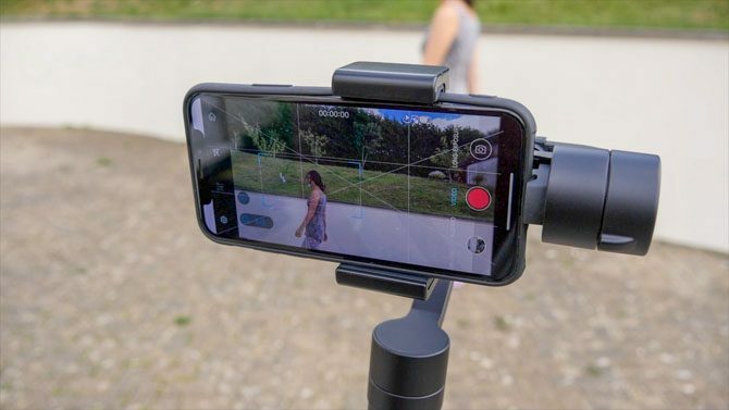 Yi Smartphone Gimbal: Silky Smooth Footage, maar kan beter object volgen op yi gimbal app 670x377