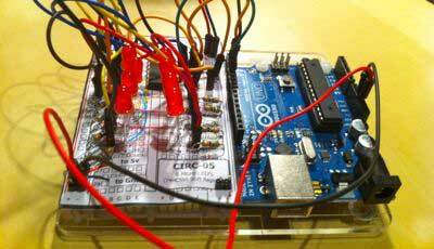 Arduino Programming - Spelen met schuifregisters (ook bekend als nog meer LED's) zelfgemaakte schuifregister-tutorial