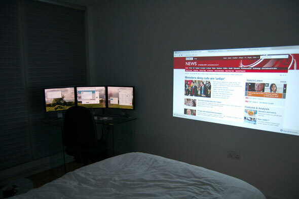 Geef uw mediacenter een superkracht met deze 9 Hacks projectorslaapkamer