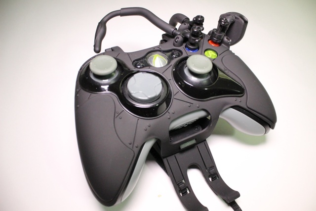 Avenger Elite Defcon F4 Review en Giveaway avenger elite defcon f4 xbox controller review 7