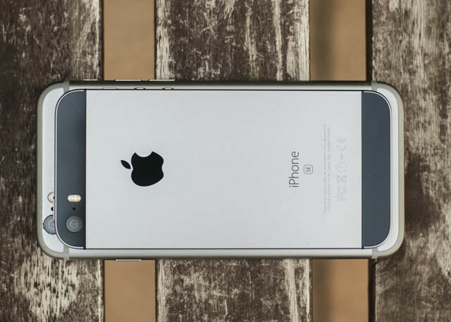 iphone se zwarte vrijdag