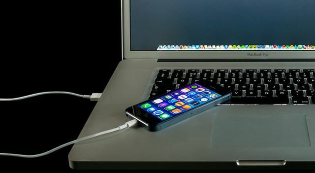 How-To-Charge-Phone-Sneller-USB-Power