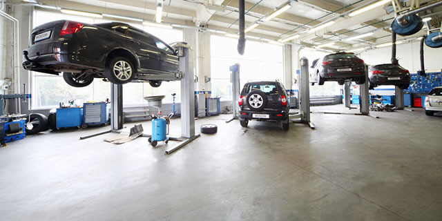 zelfrijdende-auto-banen-reparaties