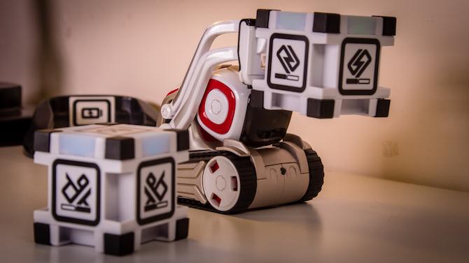 Deze speelgoedrobot heeft een eigen leven: Anki Cozmo Review Cozmo 5