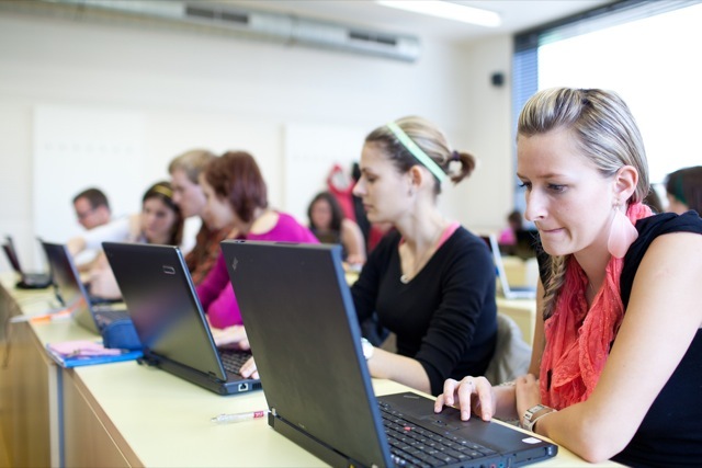 college-vrouwen-computers