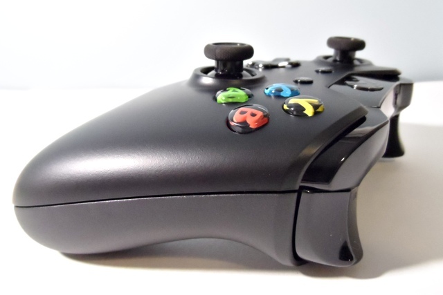 xbox one gaming console review