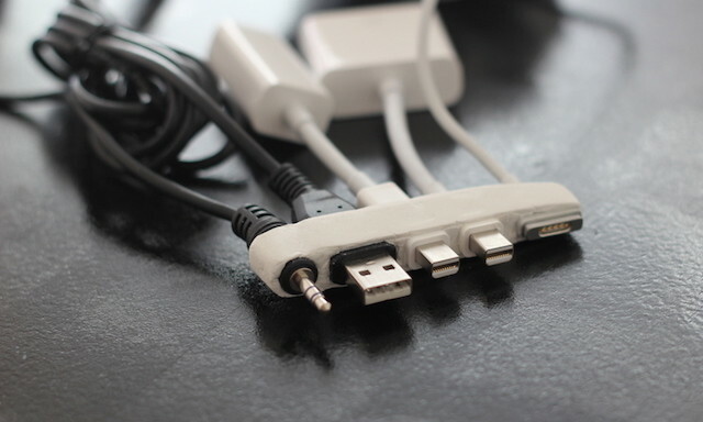 MacBook-kabel-rommel-sugru-hub-plug