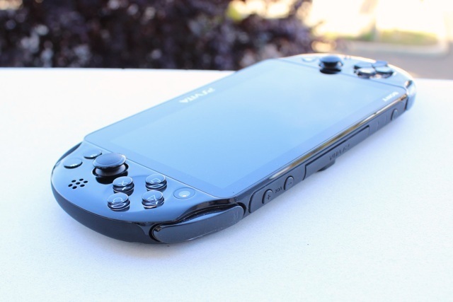 PlayStation Vita Slim Review en Giveaway playstation vita slim review 6