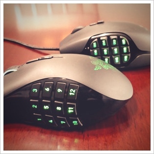 Razer Naga, Logitech G600 MMO Gaming Mice Review en Giveaway Razer Naga Logitech G600 Gaming Mouse Review