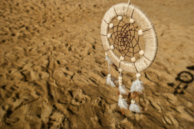 Maak reizen betaalbaarder door geld te verdienen tijdens uw reis Dreamcatcher AZ 670x447