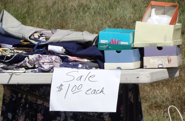 Consumeert Clutter u? Organiseer uw leven met deze Sites & Tips yardsale